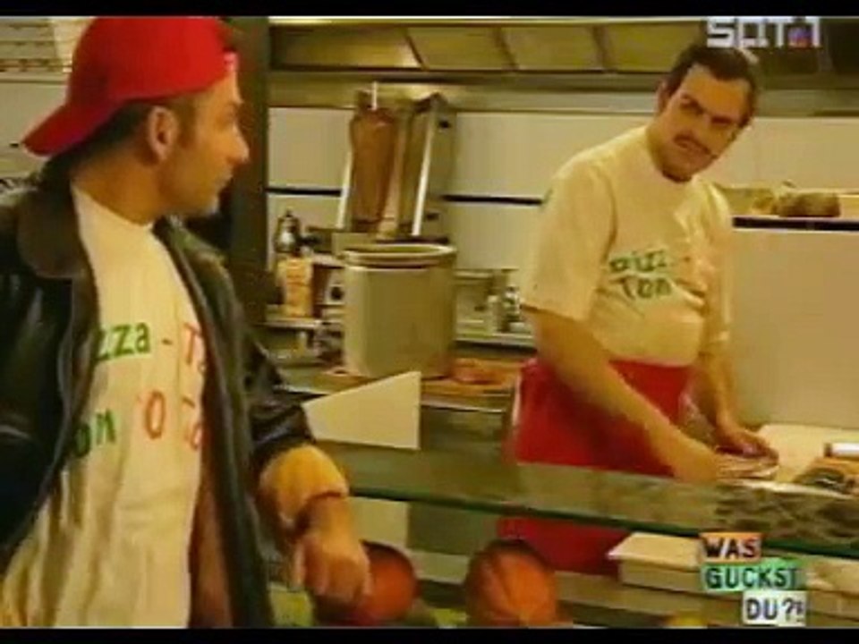 Kaya Yanar - Was Guckst Du - Pizza-Taxi Ton 'O Toni