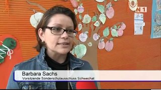 Ministerin Heinisch-Hosek besucht die Sonderschule Schwechat