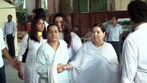 Aishwarya, Big B among Bollywood mourners at Aadeshs Chautha