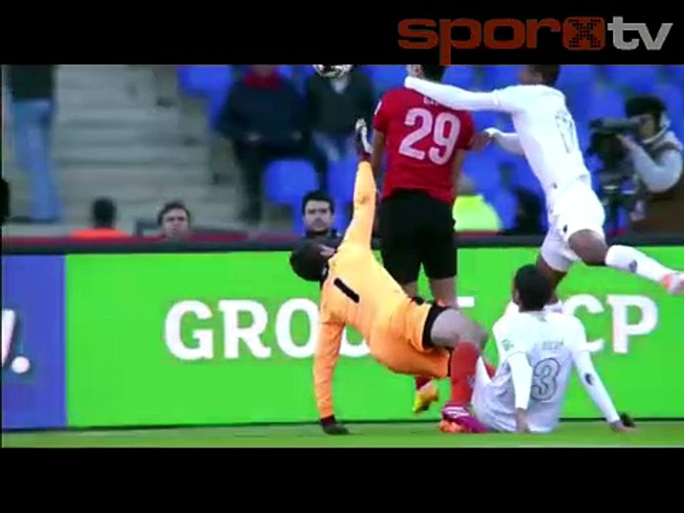 Ronaldinho'nun müthiş golü 3.yaptı!