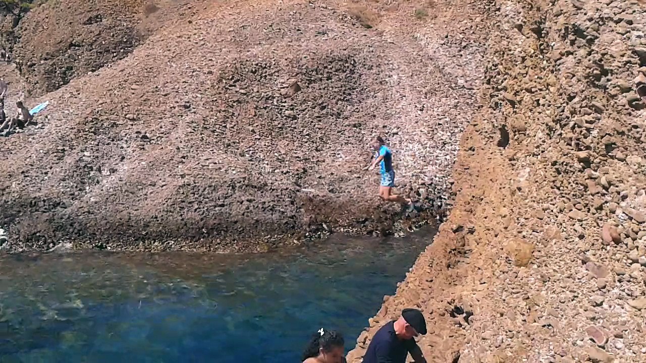 20150822 Baptiste Virgile Cliff jumping MUGEL