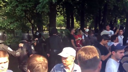 В Киеве начались массовые беспорядки 31 08 2015