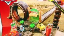 Disney Cars Luigi Loop Highway Hideout Lightning McQueen and Mater Jump Giant Corkscrew Loop Tire