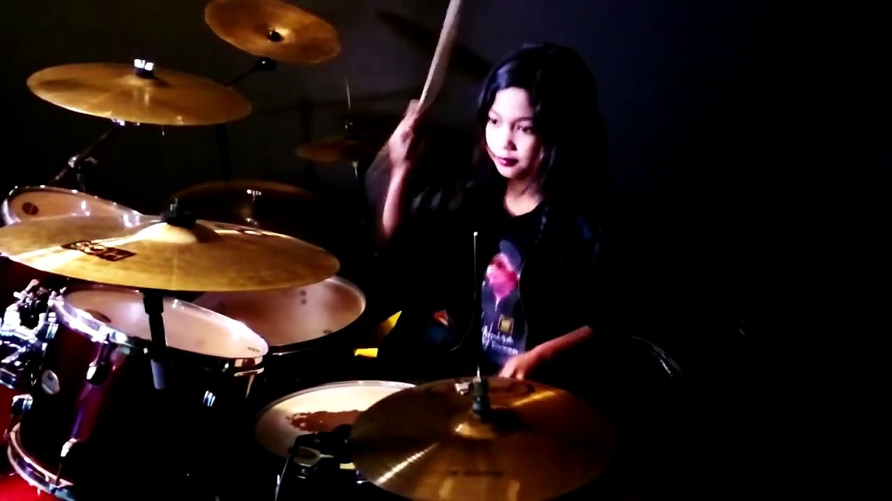 METALLICA - ENTER SANDMAN - DRUM COVER BY NUR AMIRA SYAHIRA
