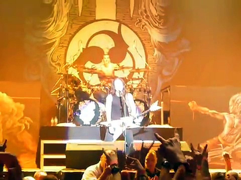 Trivium Eject a Fan