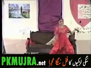 Mujra Mery hik tu kameez hata kay Must Watch