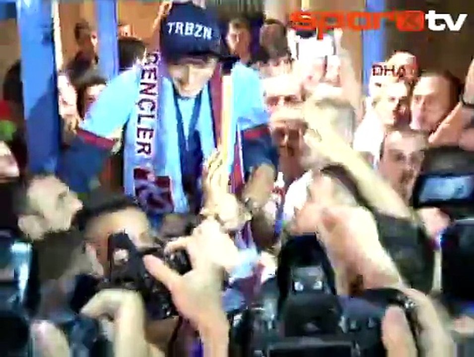 Cardozo Trabzon'a ayak bastı!