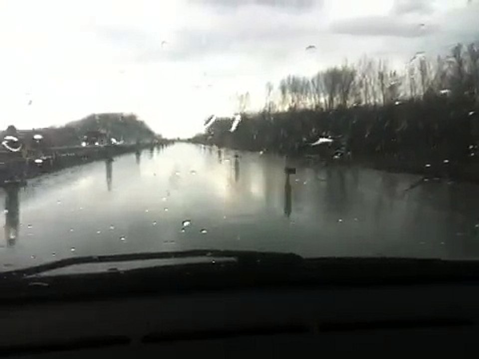 How to encourage driving in car