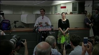 'Cubicle Guy' Pops Up: Weiner News Conference Made Him A Star