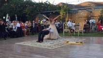 Married couple does great magic trick during first dance!