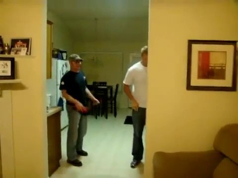 Un Ranger se fait taser par sa copine... Violent!!!
