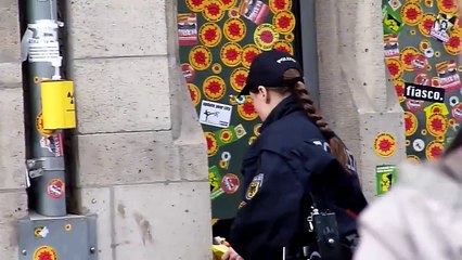 Die schnelle abknibbeltruppe der berliner polizei