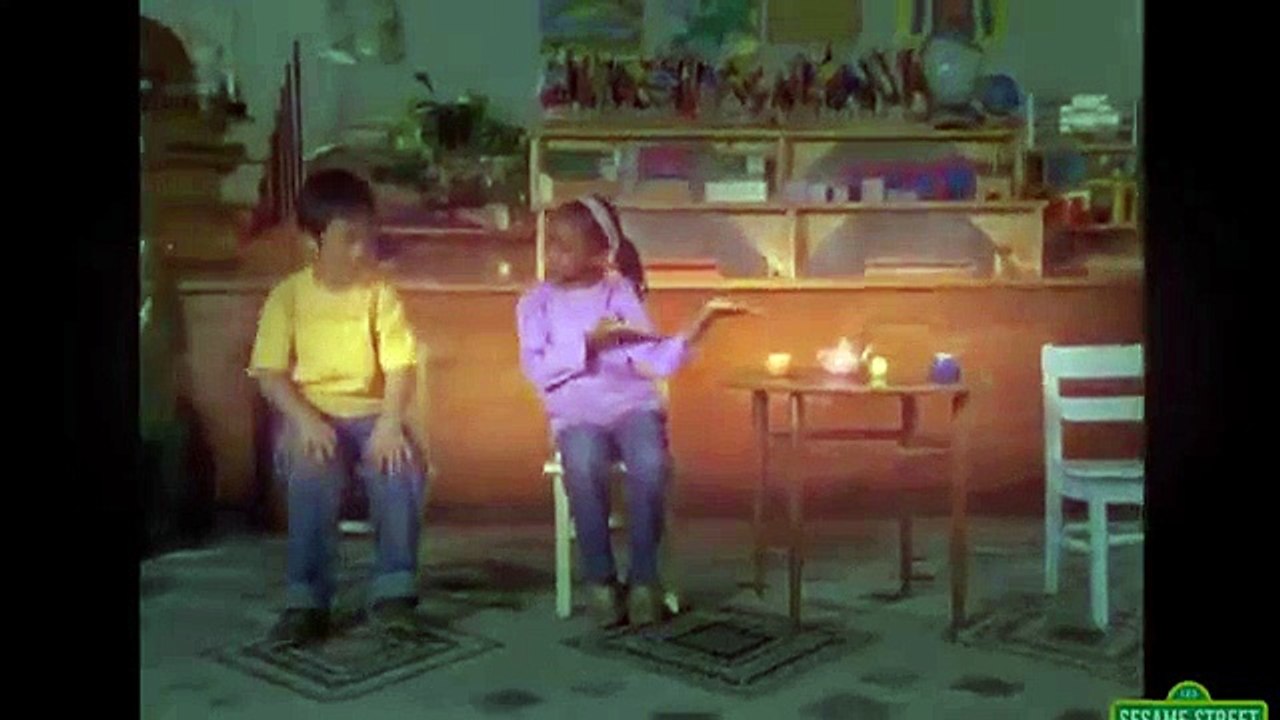 ₯ Sesame Street: Translate (Word on the Street Podcast) ᵺ