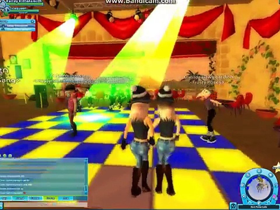 Star Stable - Dancing with friend at the disco