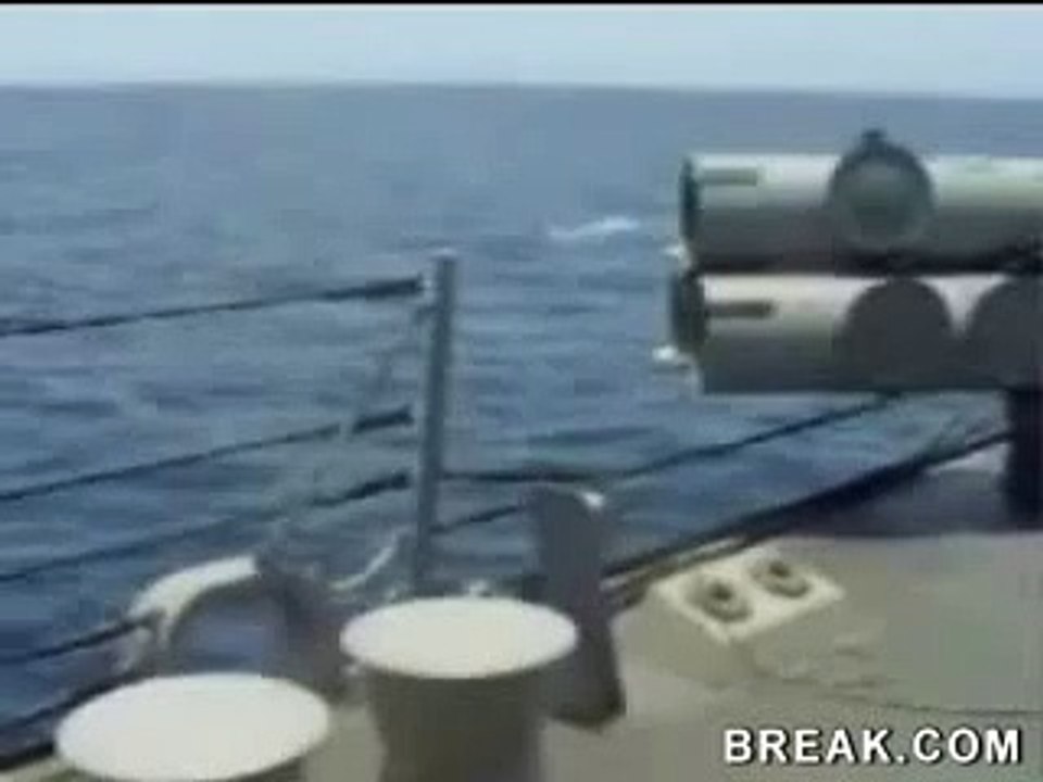 Hilarious torpedo failure on ship!