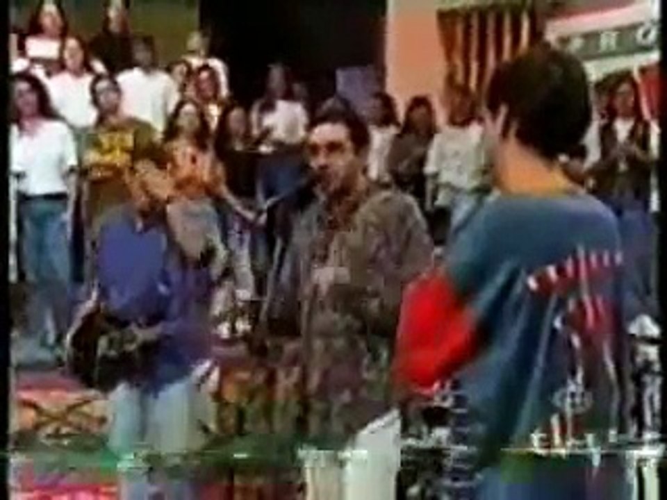 Renato Russo fala sobre as letras da legião