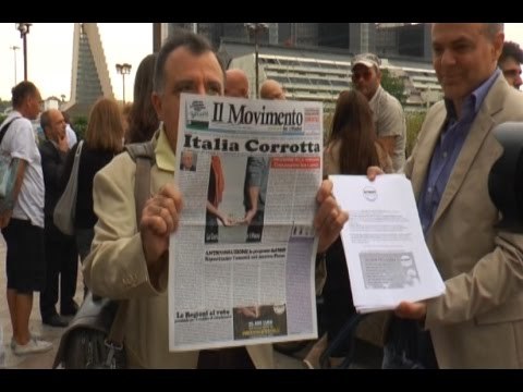 Napoli - La Buona Scuola , M5S chiede ricorso a Corte Costituzionale (10.09.15)