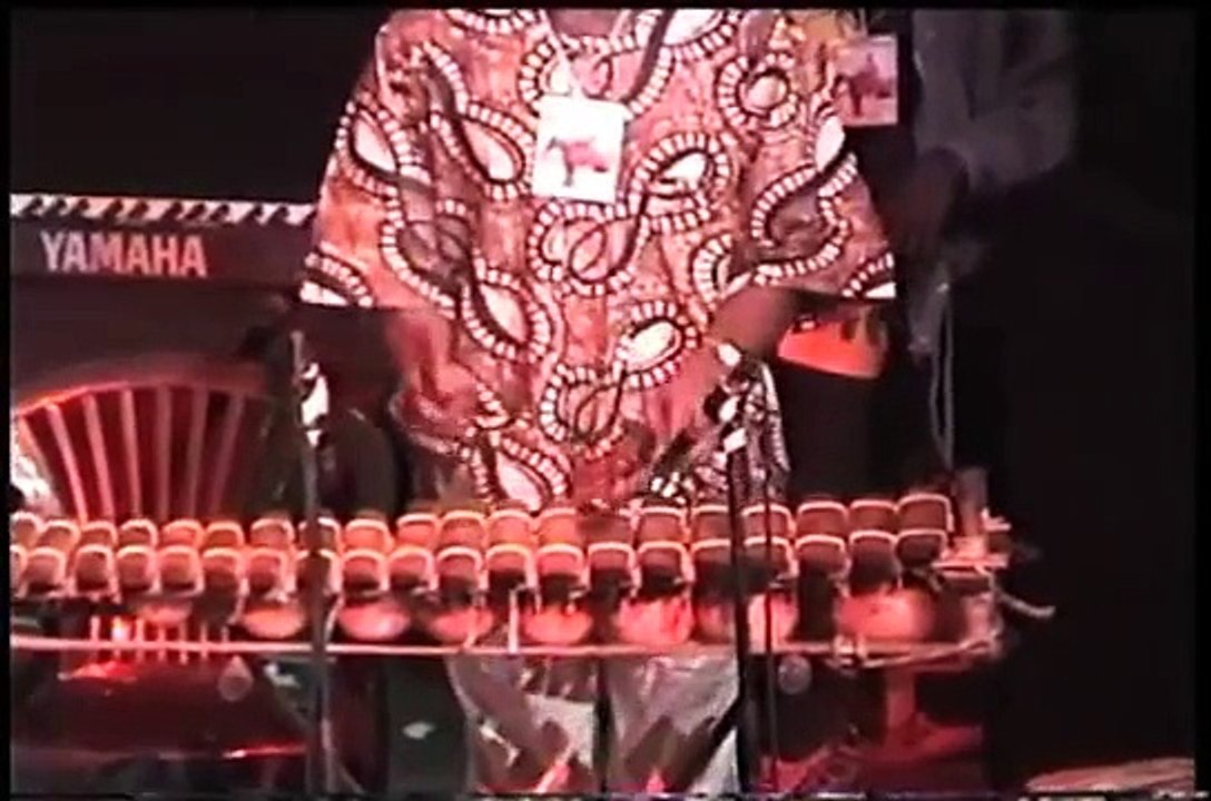 Djeliba Kouyate (the Gambia) chante Soundioulou Cissokho