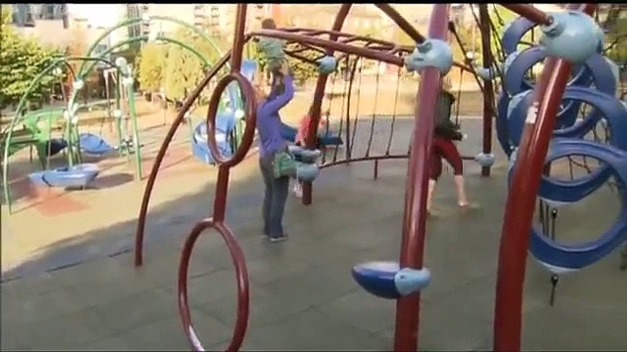 PLAYGROUND FITNESS WITH DAI MANUEL