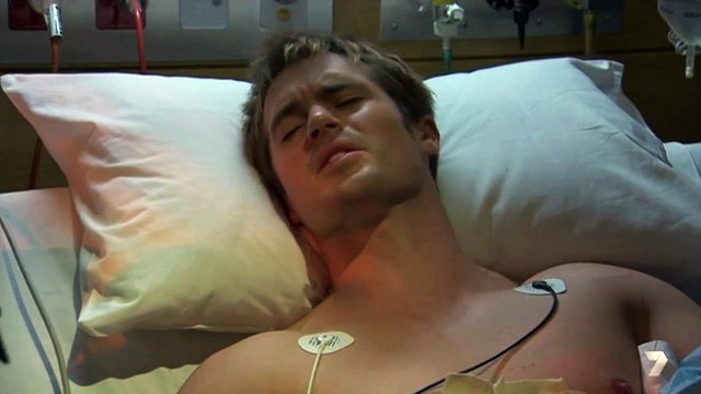 6082 - Nate, Hannah and Sophie - scene