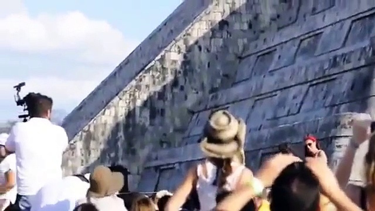 Chichen Itza Mexico | Travel Chichen Itza Cenote | Visit Chichen Itza Location , History