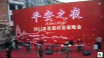 Agreden y detienen a un grupo de cristianos evangélicos chinos que preparaba la Navidad