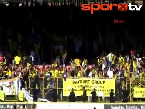 Amatör ligde Türk bayrağı gerilimi! Ortalık karıştı...