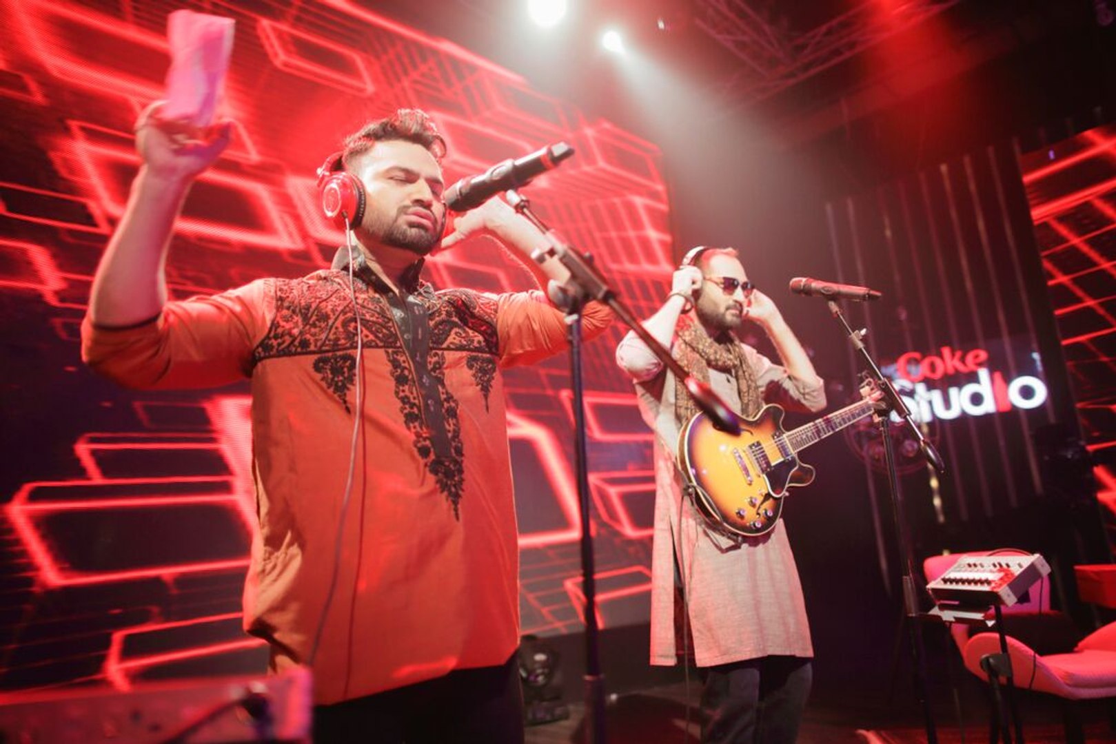 ⁣Khari Neem Coke Studio Season 8 - Siege