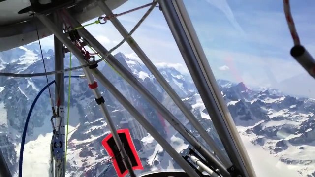 Great ultralight gliders flying in the southern french Alps