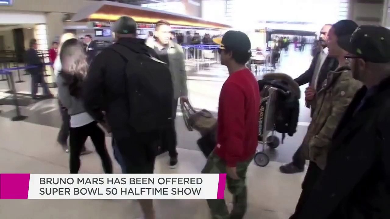 Bruno Mars set to star in 2016 Super Bowl halftime show I SMG Celeb