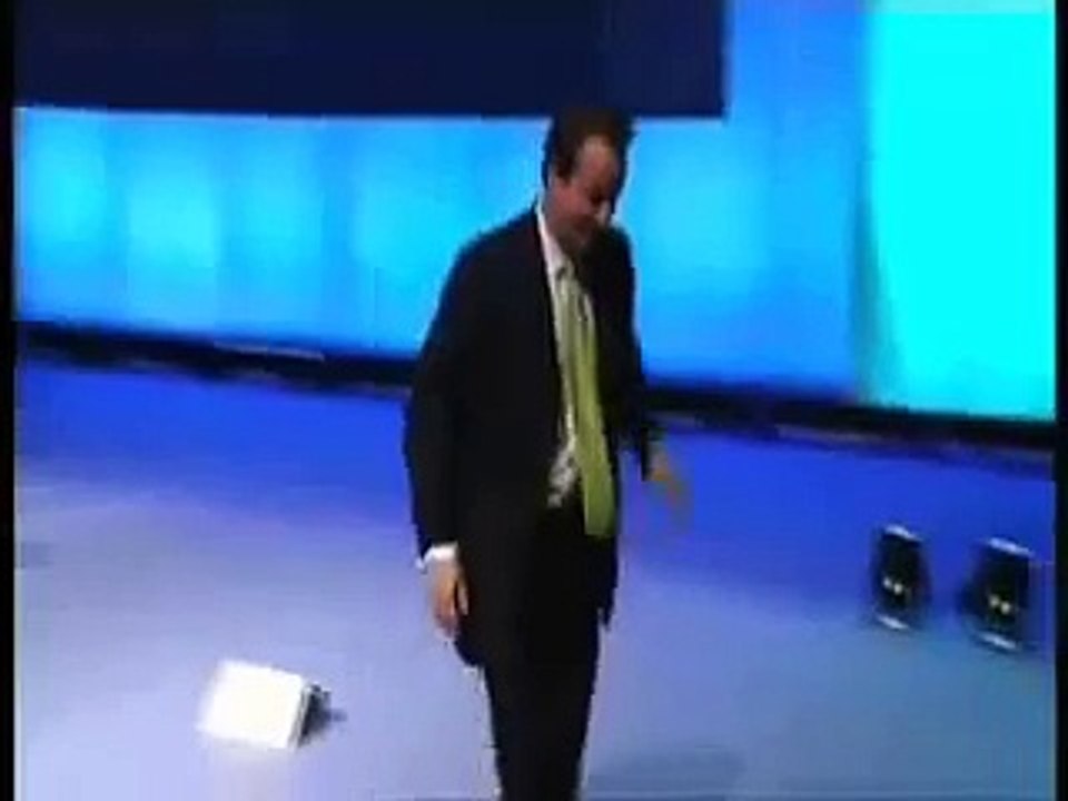 Tony Blair sings The Clash