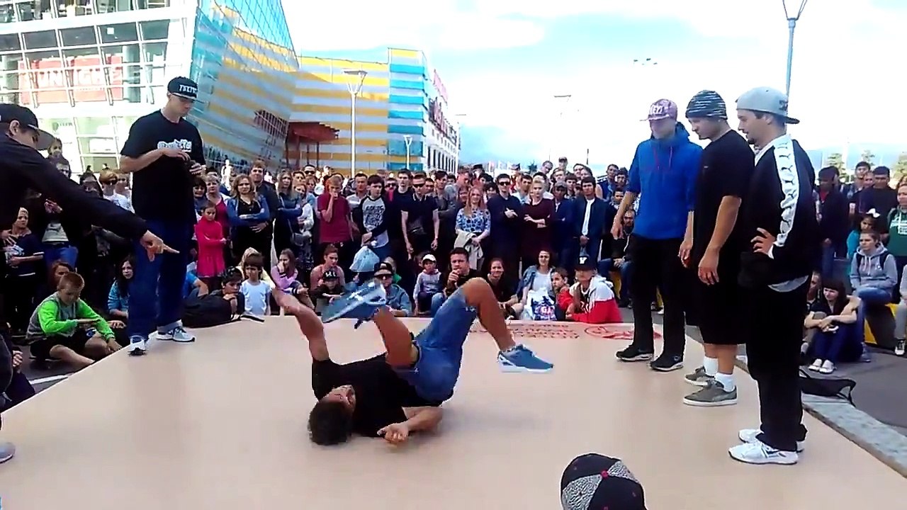 Break Dance Battle Invalid Square vs Funk Fanatiks