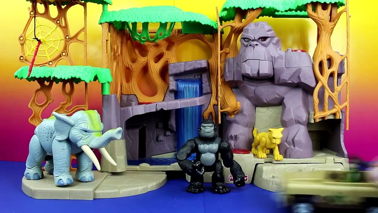 PBS Kids Wild Kratts Martin Kratt saved by Imaginext Nightwing Batman Superheroes Just4fun
