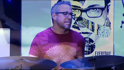 Yaron Herman reprend "No surprises"