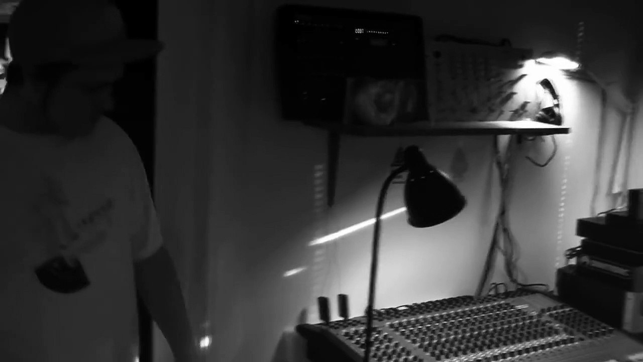 Mister.P - Helt Forlatt (Musikkvideo)