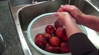 Canning Peaches In Syrup! ( Recipe )