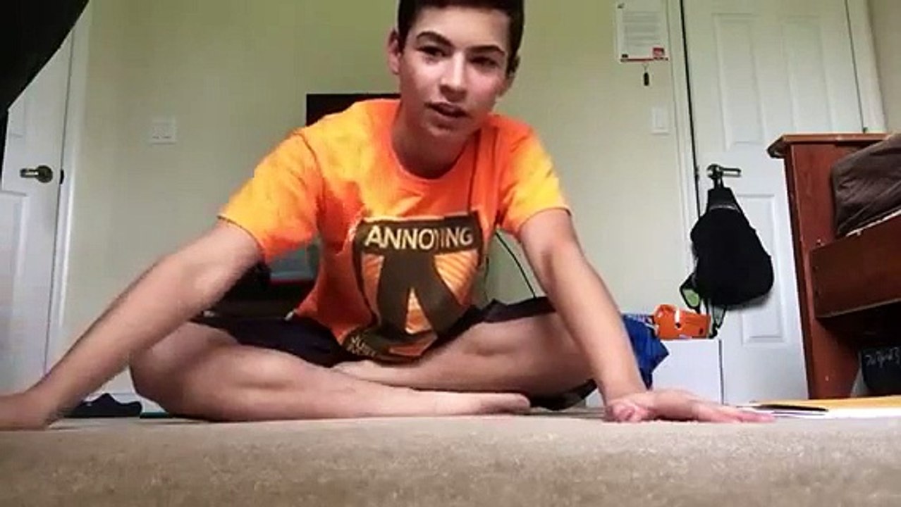 IanNation Vlog: Episode 7: UnMailing Hero Cards, and my collection