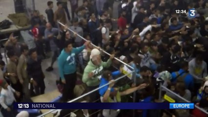 L'exode des réfugiés marqué par des scènes violentes