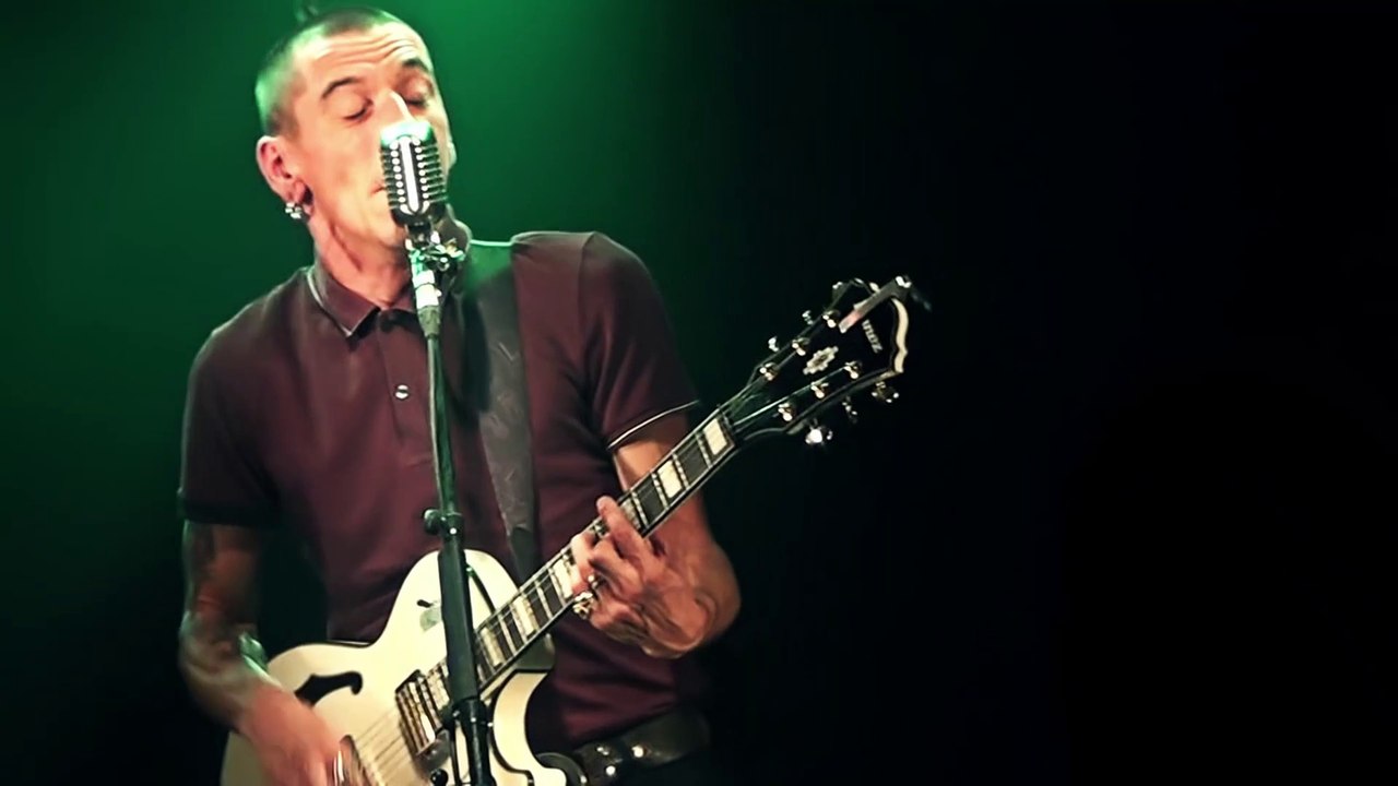 Black Out [Live] - Bob's Not Dead