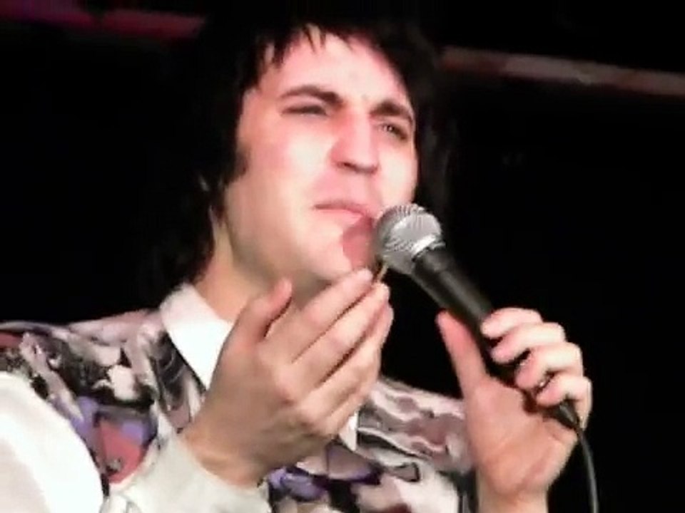 Noels Flamingo and Whispering