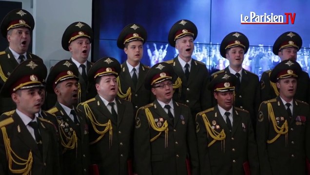 Les Chœurs de l'Armée Rouge chantent Krynisty en live au Parisien