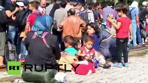 Greece- Hundreds of refugees cross border into Macedonia