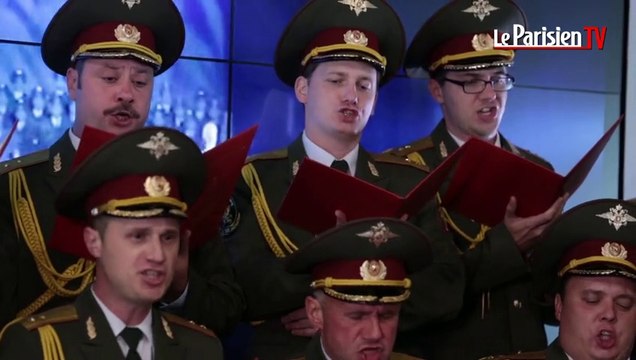 Les Chœurs de l'Armée Rouge chantent l'Hymne à la joie en live au Parisien