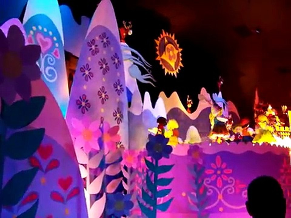 "it's a small world!" holiday - 2008 version (Part 1 of 2)