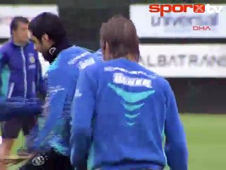 Fenerbahçe antrenmanında gerginlik | Caner - Semih tartışması...