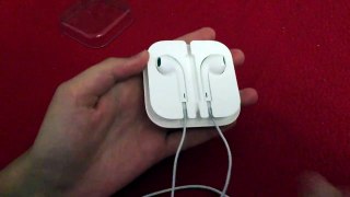 How to put Apple EarPods in their travel case