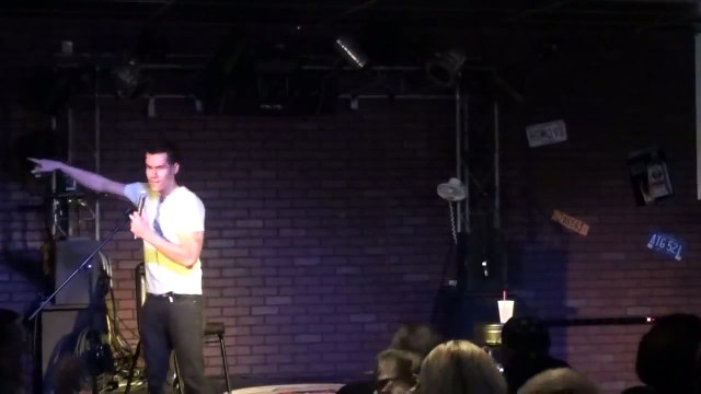 Comedian DESTROYS Table of Drunk Hecklers
