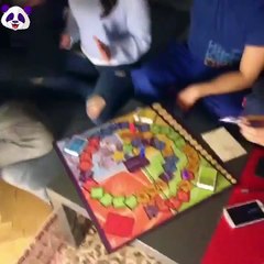 Mertkan Tüm vinelar