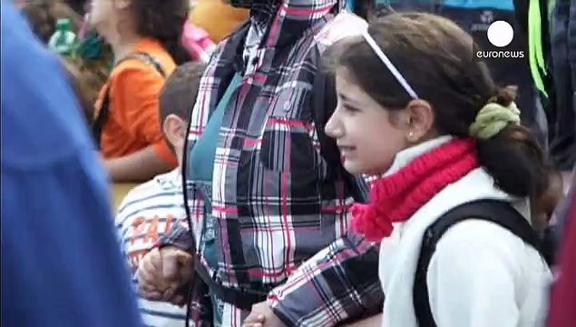 Угорщина: Орбан погрожує арештами мігрантам-нелегалам