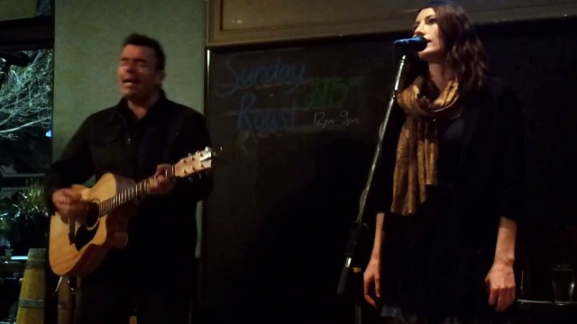 Guns N' Roses - Sweet Child O' Mine (acoustic cover) - Damien Cripps Duo